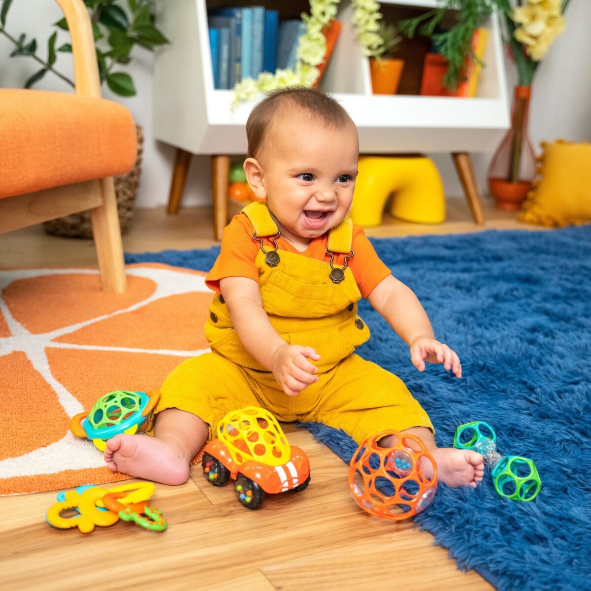 Bright Starts Soothers N Shakers 5-Piece Baby Toy Gift Set - Image 4
