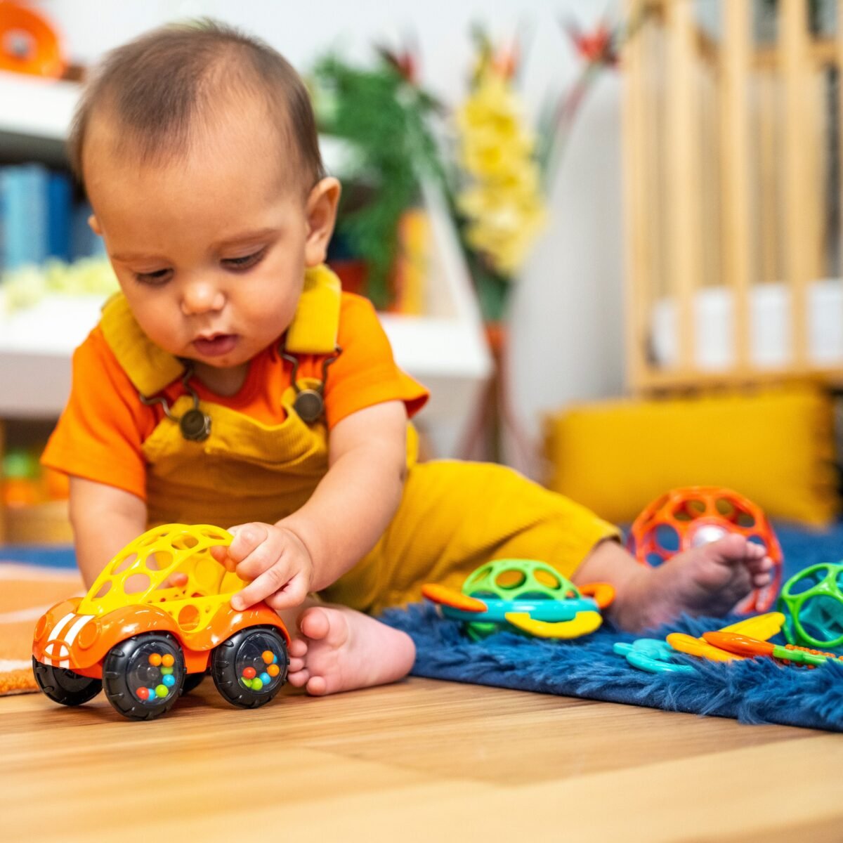 Bright Starts Soothers N Shakers 5-Piece Baby Toy Gift Set - Image 3